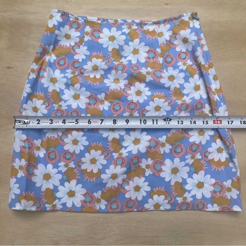 SHEIN mini floral purple skirt size xs zipper - Picture 5 of 9